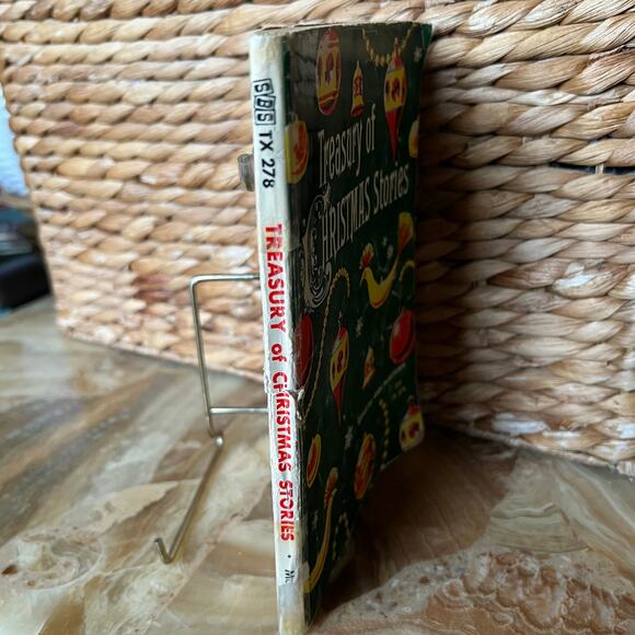 Treasury of Christmas Stories 1960 - Picture 3 of 11